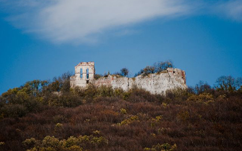 Pozostatky hradu Pajštún